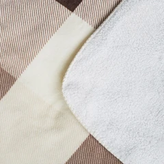 Купить Плед АРТПОСТЕЛЬ Клетка 1.5 спальный, 150х200 см, флис/мех, бежевый/коричневый / Народный дискаунтер ЦЕНАЛОМ