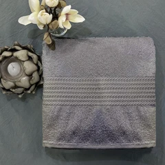 Купить Полотенце Маруся Серый 70х140 см, махра / Народный дискаунтер ЦЕНАЛОМ