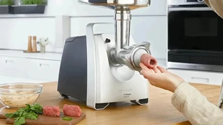 Электромясорубка Bosch MFW68660, черный/серебристый 
