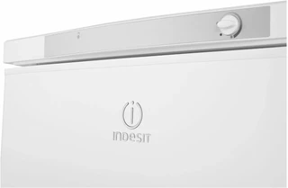 Холодильник Indesit ES 20 