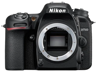 Зеркальный фотоаппарат Nikon D7500 