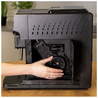 Кофемашина Zelmer ZCM8121 Maestro Barista 