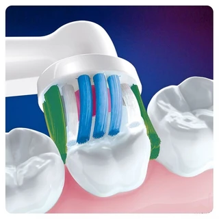 Зубная щетка Braun Oral-B PRO 700 Sensi Clean 