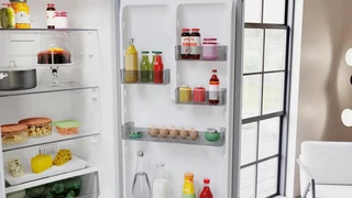 Холодильник Hotpoint HT 4200 W белый 