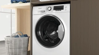 Стиральная машина Hotpoint NSD 6239 S VE RU 