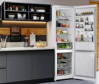 Холодильник Hotpoint HT 6200 W, белый 