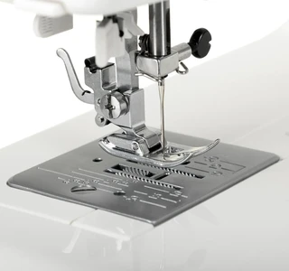 Швейная машина Janome Excellent Stitch 23 